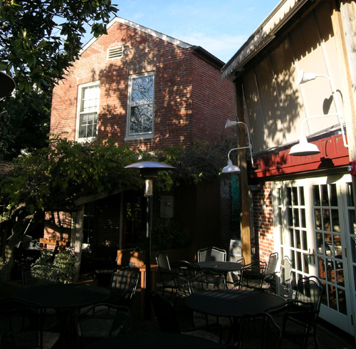 Ram's Head Courtyard